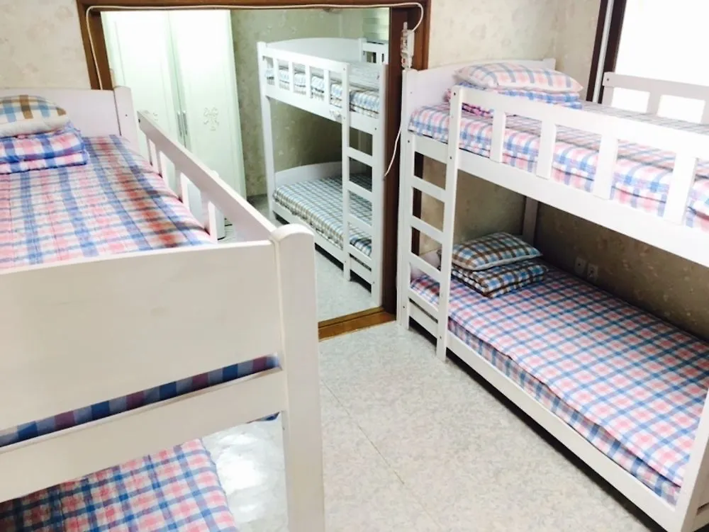 Time Guesthouse Busan 2*,  Corea del Sud